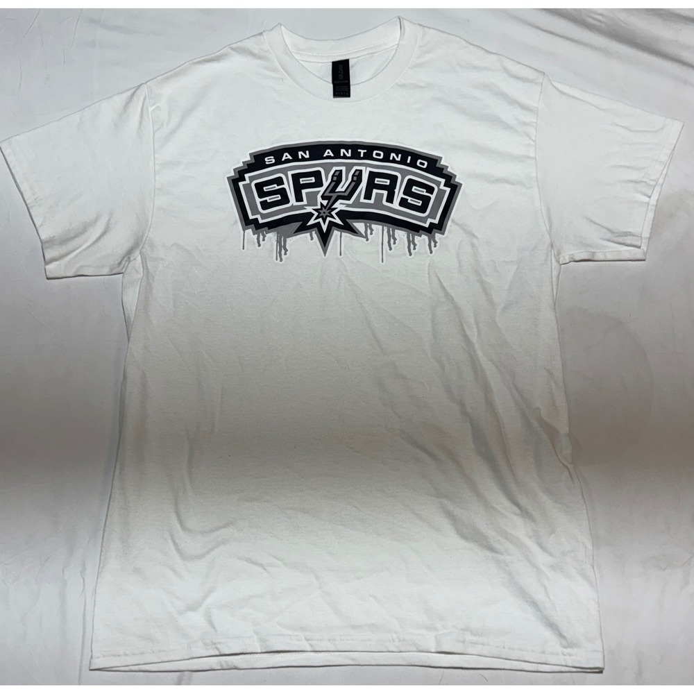 Gildan San Antonio Spurs NBA Graphic T-Shirt Mens Medium White Drip Logo Cotton